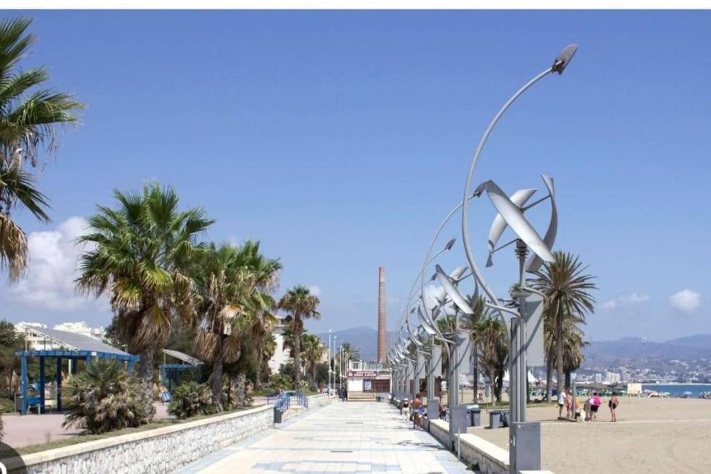 Playa Huelin Beach Málaga Esterno foto
