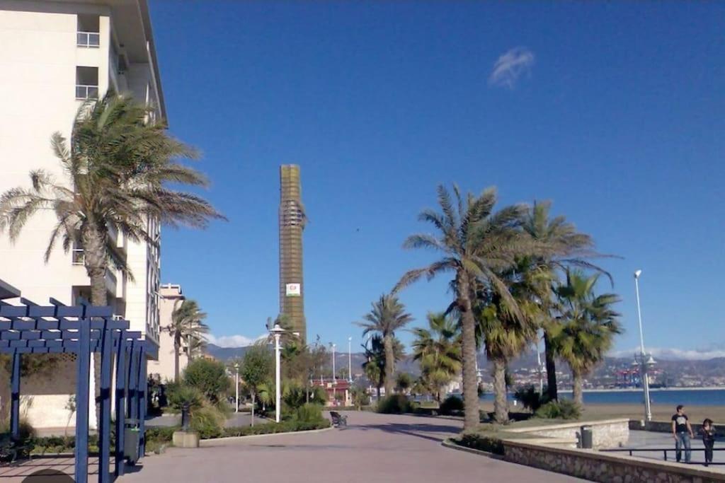 Playa Huelin Beach Málaga Esterno foto