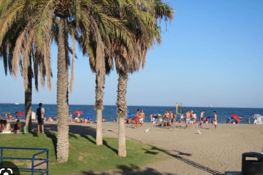 Playa Huelin Beach Málaga Esterno foto