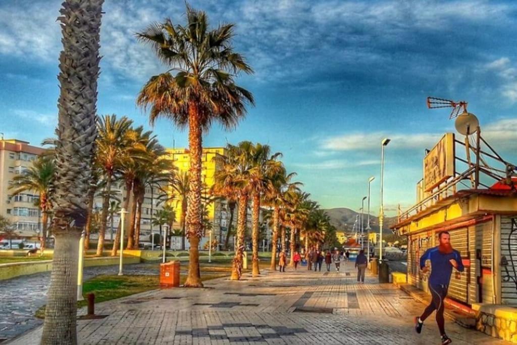 Playa Huelin Beach Málaga Esterno foto
